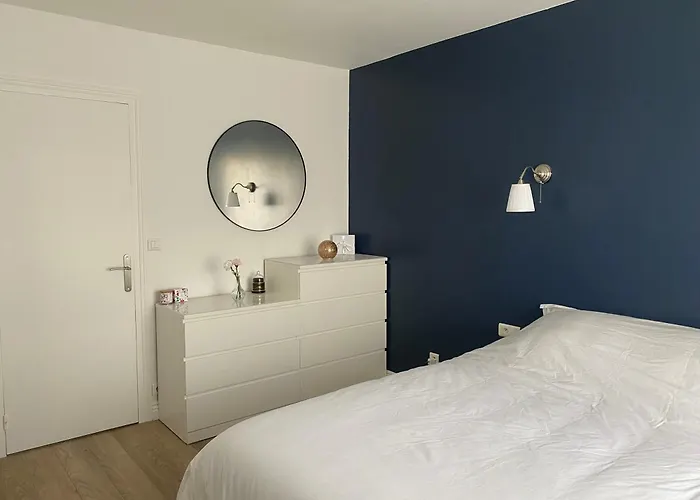 Superbe A Parking Prive